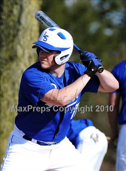 Thumbnail 3 in Lampeter-Strasburg @ Penn Manor photogallery.