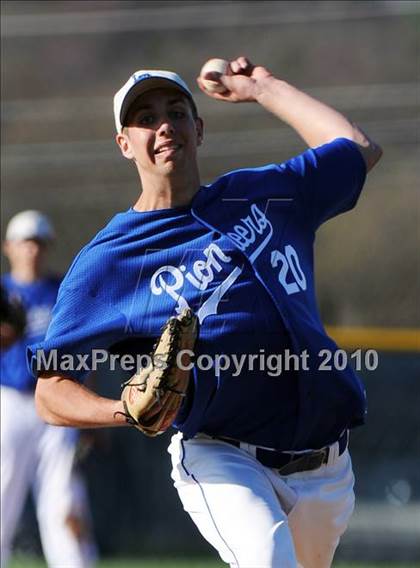 Thumbnail 1 in Lampeter-Strasburg @ Penn Manor photogallery.