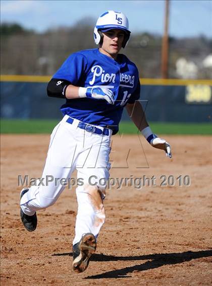 Thumbnail 2 in Lampeter-Strasburg @ Penn Manor photogallery.