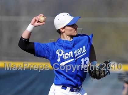 Thumbnail 1 in Lampeter-Strasburg @ Penn Manor photogallery.