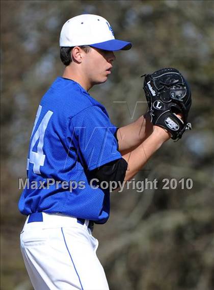 Thumbnail 3 in Lampeter-Strasburg @ Penn Manor photogallery.