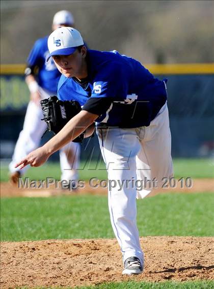 Thumbnail 2 in Lampeter-Strasburg @ Penn Manor photogallery.