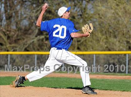 Thumbnail 2 in Lampeter-Strasburg @ Penn Manor photogallery.