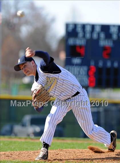 Thumbnail 2 in Lampeter-Strasburg @ Penn Manor photogallery.