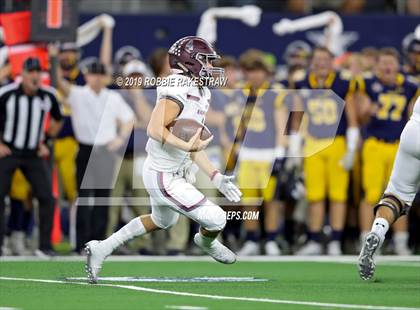 Thumbnail 3 in Magnolia vs. Highland Park (UIL 5A Division 1 Region 2 Area Playoff) photogallery.