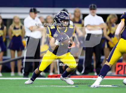 Thumbnail 1 in Magnolia vs. Highland Park (UIL 5A Division 1 Region 2 Area Playoff) photogallery.
