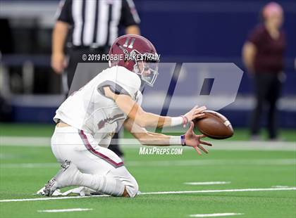 Thumbnail 3 in Magnolia vs. Highland Park (UIL 5A Division 1 Region 2 Area Playoff) photogallery.