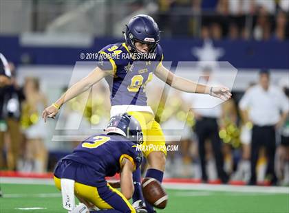 Thumbnail 3 in Magnolia vs. Highland Park (UIL 5A Division 1 Region 2 Area Playoff) photogallery.
