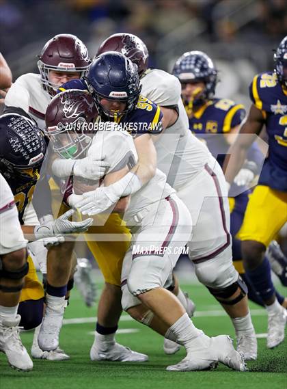 Thumbnail 1 in Magnolia vs. Highland Park (UIL 5A Division 1 Region 2 Area Playoff) photogallery.