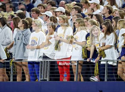 Thumbnail 3 in Magnolia vs. Highland Park (UIL 5A Division 1 Region 2 Area Playoff) photogallery.