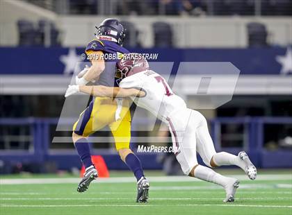Thumbnail 3 in Magnolia vs. Highland Park (UIL 5A Division 1 Region 2 Area Playoff) photogallery.