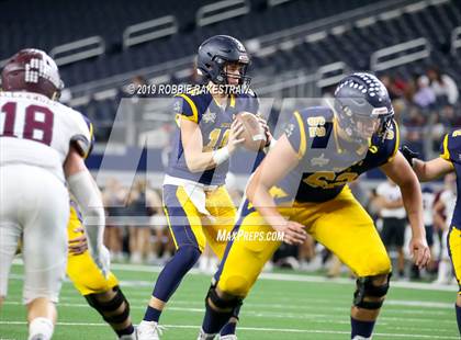 Thumbnail 3 in Magnolia vs. Highland Park (UIL 5A Division 1 Region 2 Area Playoff) photogallery.