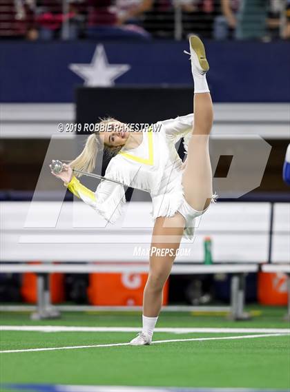 Thumbnail 2 in Magnolia vs. Highland Park (UIL 5A Division 1 Region 2 Area Playoff) photogallery.