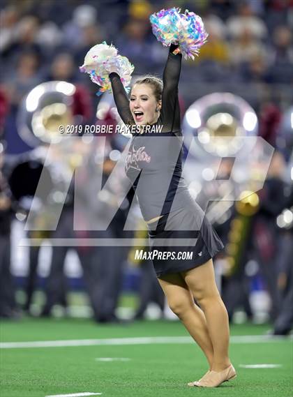 Thumbnail 2 in Magnolia vs. Highland Park (UIL 5A Division 1 Region 2 Area Playoff) photogallery.