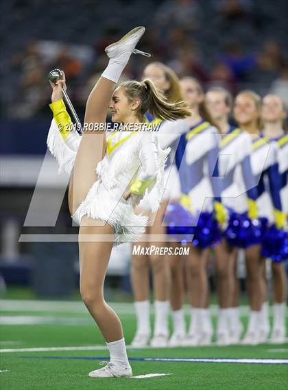 Thumbnail 3 in Magnolia vs. Highland Park (UIL 5A Division 1 Region 2 Area Playoff) photogallery.