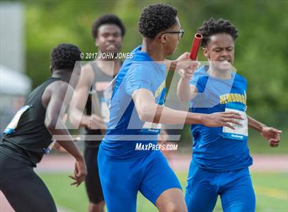 Thumbnail 1 in 50th Annual Loucks Games (Men’s 4X400 Nick Panaro Relay) photogallery.