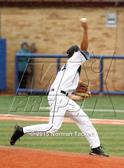 Thumbnail 2 in East vs. Shawnee Mission Northwest (KSHSAA 6A Quarterfinal) photogallery.
