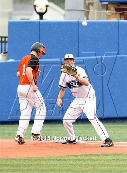 Thumbnail 1 in East vs. Shawnee Mission Northwest (KSHSAA 6A Quarterfinal) photogallery.