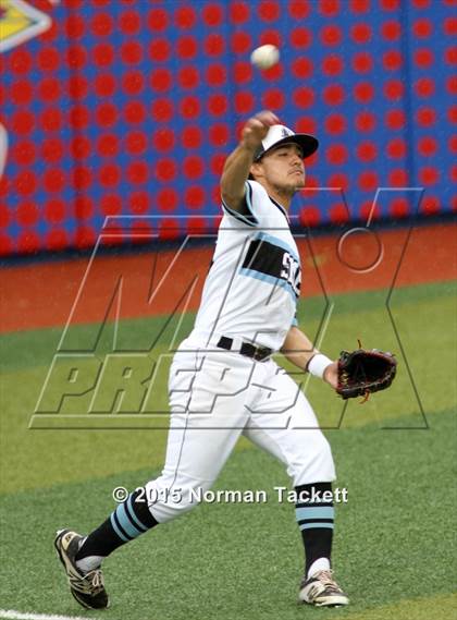 Thumbnail 3 in East vs. Shawnee Mission Northwest (KSHSAA 6A Quarterfinal) photogallery.