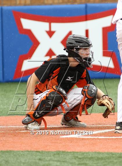 Thumbnail 3 in East vs. Shawnee Mission Northwest (KSHSAA 6A Quarterfinal) photogallery.