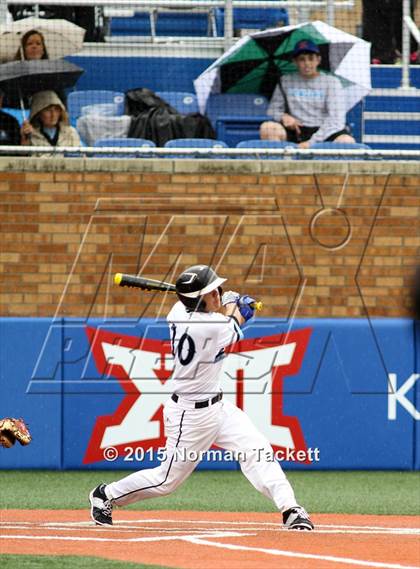 Thumbnail 3 in East vs. Shawnee Mission Northwest (KSHSAA 6A Quarterfinal) photogallery.