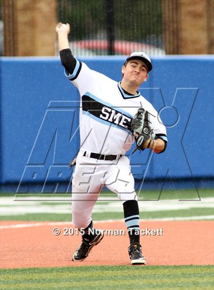 Thumbnail 3 in East vs. Shawnee Mission Northwest (KSHSAA 6A Quarterfinal) photogallery.