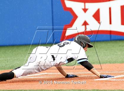 Thumbnail 2 in East vs. Shawnee Mission Northwest (KSHSAA 6A Quarterfinal) photogallery.