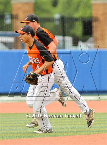 Thumbnail 3 in East vs. Shawnee Mission Northwest (KSHSAA 6A Quarterfinal) photogallery.