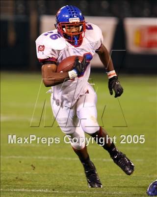 Thumbnail 1 in De La Salle vs San Leandro (Class 4A Section Final) photogallery.