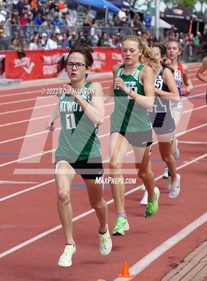 Thumbnail 1 in CHSAA 4A Championships (1600 Meter Run) photogallery.