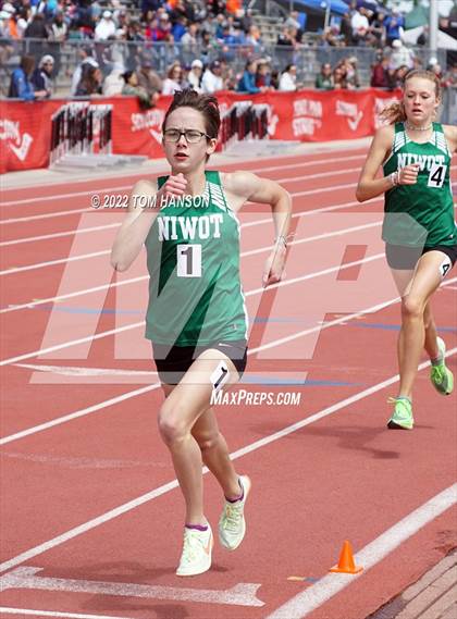 Thumbnail 1 in CHSAA 4A Championships (1600 Meter Run) photogallery.