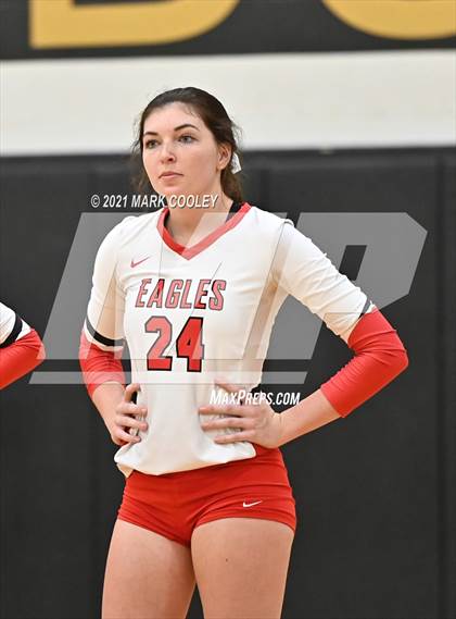 Thumbnail 1 in China Spring vs. Salado (UIL 4A Area Playoff) photogallery.