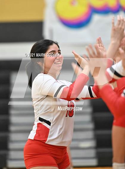 Thumbnail 2 in China Spring vs. Salado (UIL 4A Area Playoff) photogallery.