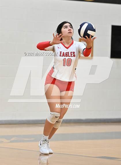 Thumbnail 2 in China Spring vs. Salado (UIL 4A Area Playoff) photogallery.