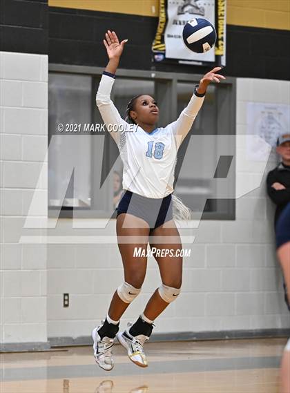 Thumbnail 1 in China Spring vs. Salado (UIL 4A Area Playoff) photogallery.