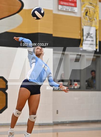 Thumbnail 1 in China Spring vs. Salado (UIL 4A Area Playoff) photogallery.