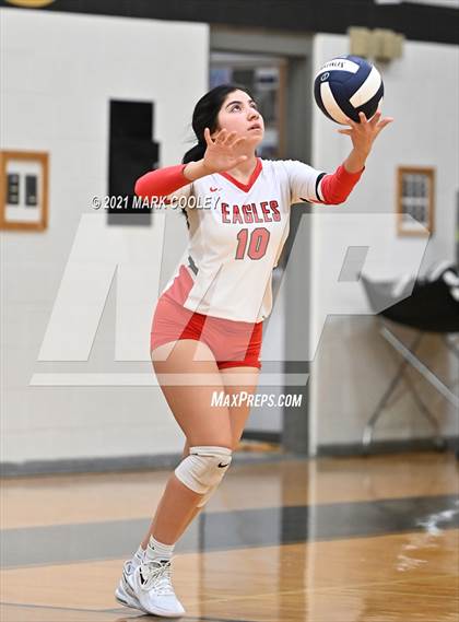 Thumbnail 2 in China Spring vs. Salado (UIL 4A Area Playoff) photogallery.