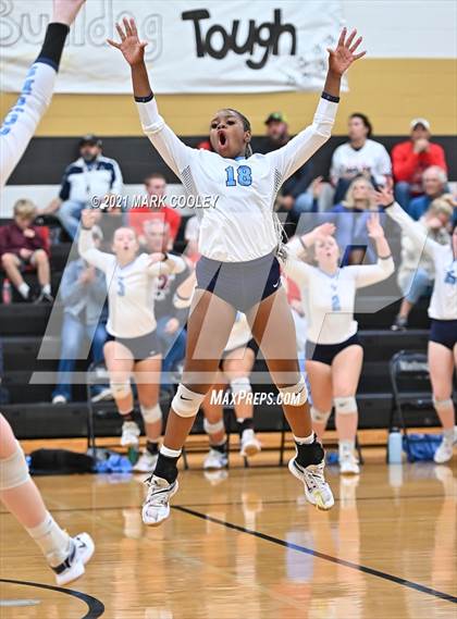 Thumbnail 1 in China Spring vs. Salado (UIL 4A Area Playoff) photogallery.
