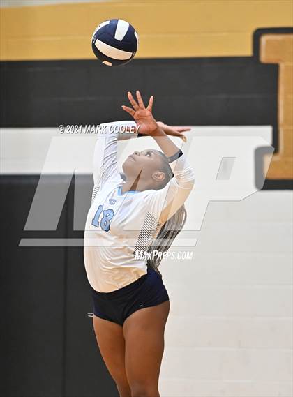 Thumbnail 1 in China Spring vs. Salado (UIL 4A Area Playoff) photogallery.