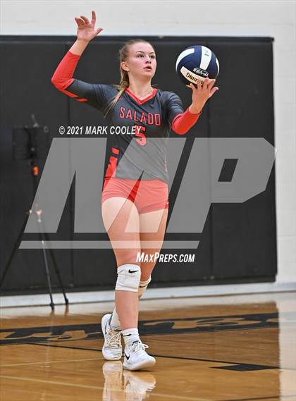 Thumbnail 3 in China Spring vs. Salado (UIL 4A Area Playoff) photogallery.