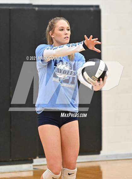 Thumbnail 2 in China Spring vs. Salado (UIL 4A Area Playoff) photogallery.