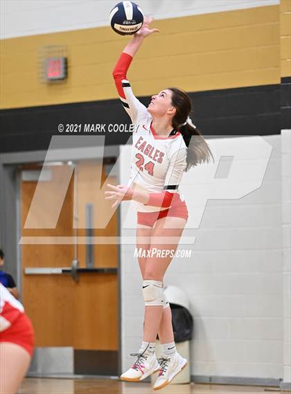 Thumbnail 1 in China Spring vs. Salado (UIL 4A Area Playoff) photogallery.