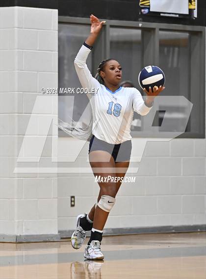 Thumbnail 3 in China Spring vs. Salado (UIL 4A Area Playoff) photogallery.
