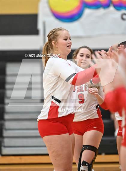 Thumbnail 2 in China Spring vs. Salado (UIL 4A Area Playoff) photogallery.