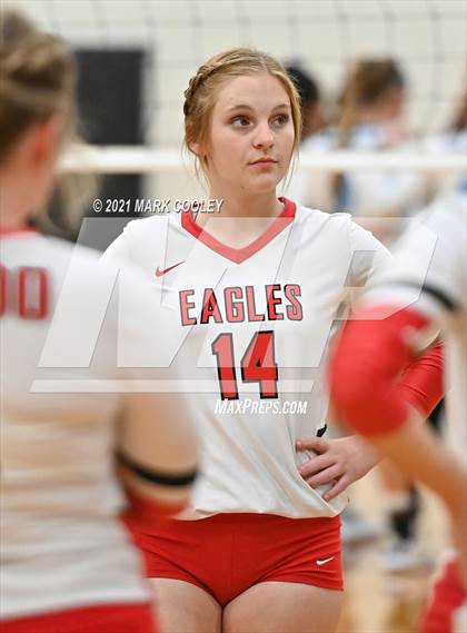 Thumbnail 2 in China Spring vs. Salado (UIL 4A Area Playoff) photogallery.
