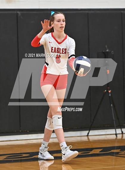 Thumbnail 2 in China Spring vs. Salado (UIL 4A Area Playoff) photogallery.