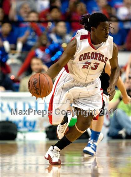 Thumbnail 2 in Christian County vs. Shelby Valley (KHSAA Sweet 16) photogallery.