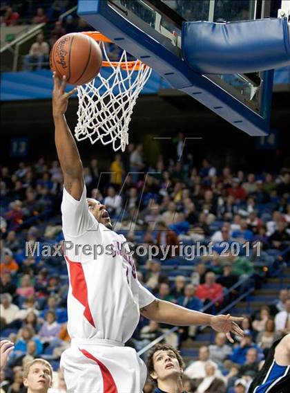 Thumbnail 1 in Christian County vs. Shelby Valley (KHSAA Sweet 16) photogallery.