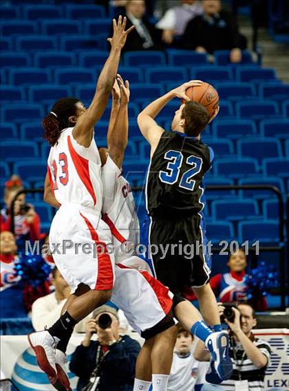 Thumbnail 2 in Christian County vs. Shelby Valley (KHSAA Sweet 16) photogallery.