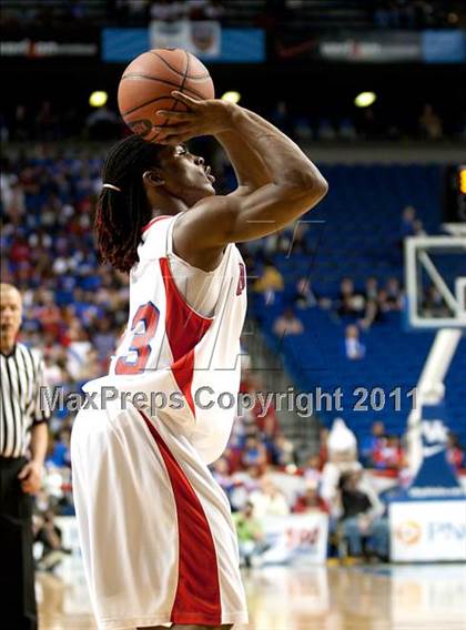 Thumbnail 3 in Christian County vs. Shelby Valley (KHSAA Sweet 16) photogallery.